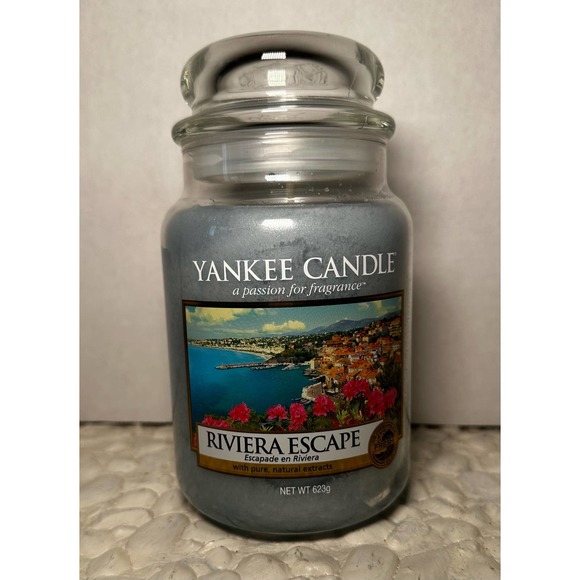 Yankee Candle - (1) 22oz Jar RETIRED!! - Picture 1 of 3